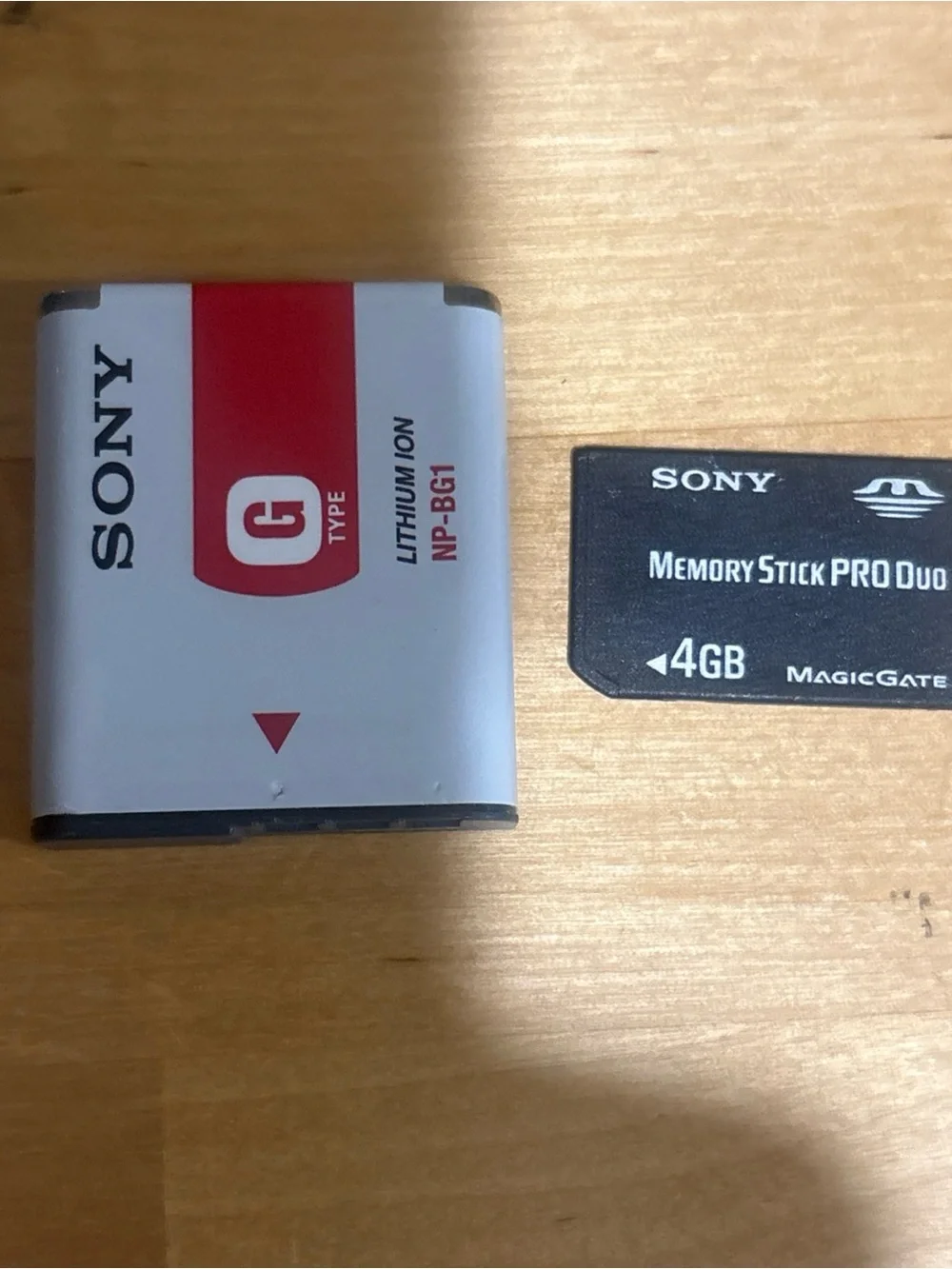 Sony Cyber-shot DSC-W220 12.1MP Digital Camera
